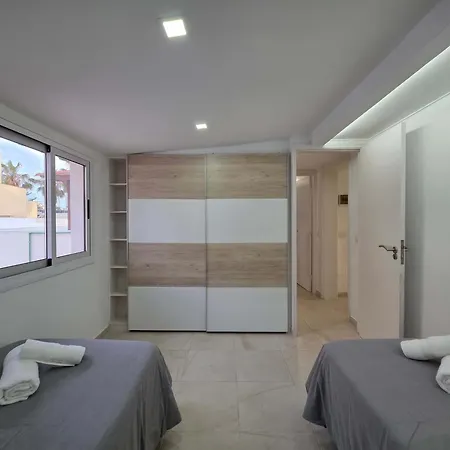 As De Casas - En Urbanizacion Playa Apartment *