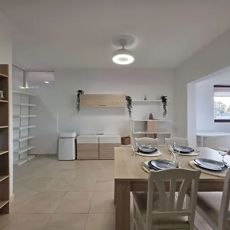 As De Casas - En Urbanizacion Playa Arona (Tenerife)