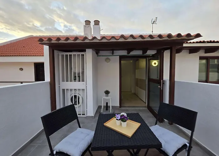 As De Casas - En Urbanizacion Playa Arona (Tenerife)