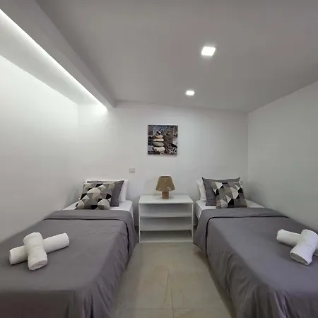 아파트 As De Casas - En Urbanizacion Playa *