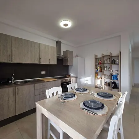 As De Casas - En Urbanizacion Playa 아파트
